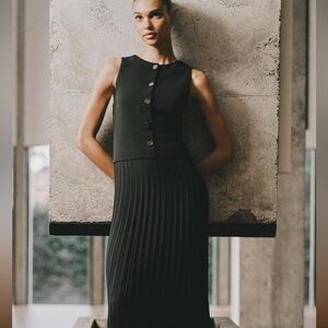 Elegant Black Pleated dress ZARA